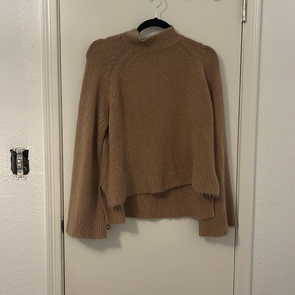 Bell- Sleeved Brown Pullover - Picture 5 of 7